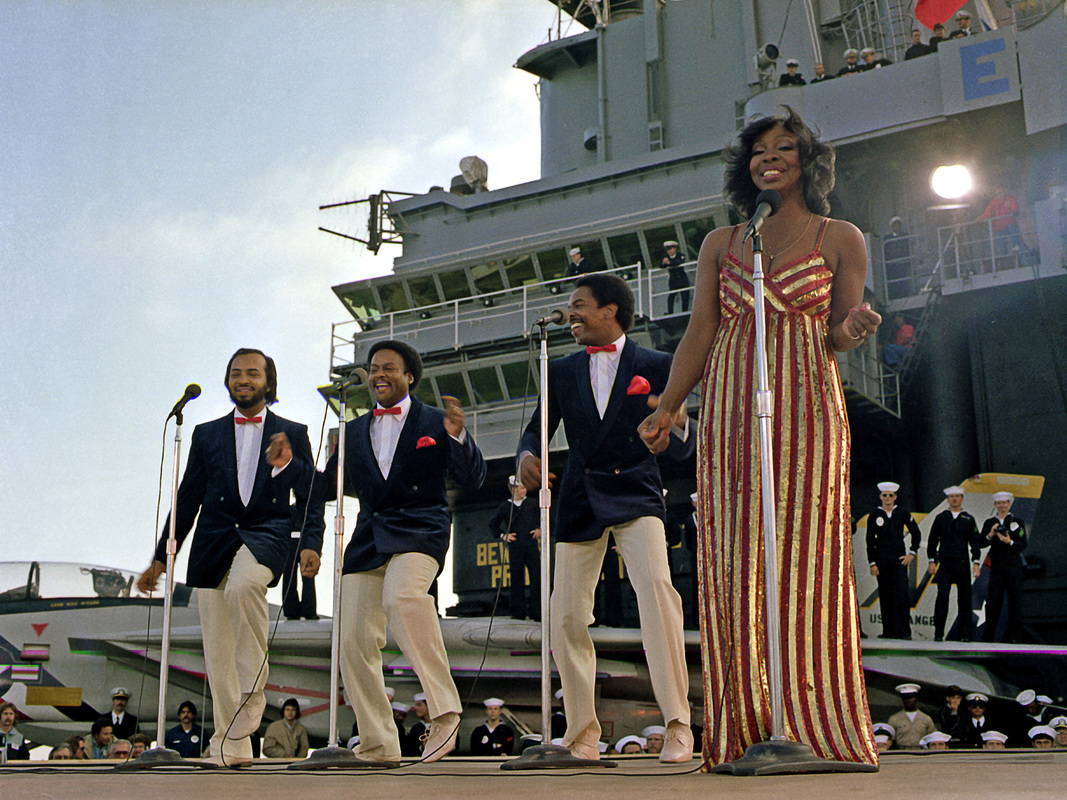 Midnight Train - Gladys Knight and the Pipps aboard the USS Ranger